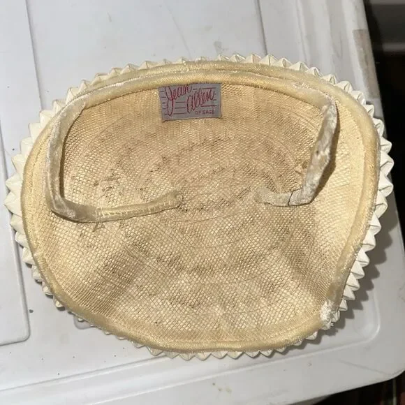 Vintage 50s/60s Jean Allen of Gage Cream Woven Hat‎ with Purple Floral Detailing - Picture 7 of 7